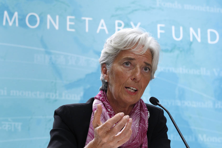 FMI alza le stime sulla crescita globale. Revisione al rialzo anche per l'Italia
Ma il fondo avverte