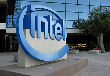 Vulnerabilità nei processori Intel: la patch causerà un calo prestazionale Vulnerabilità nei processori Intel: la patch causerà un calo prestazionale