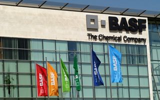 Bayer, via libera condizionato dell’UE cessione asset a Basf