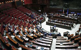 http://images.teleborsa.it/t/stabile/101087.t.W320.H200.M4.jpg