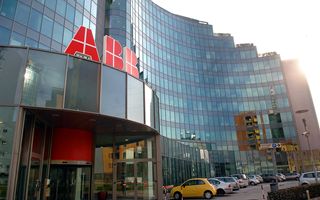 ABB cede la divisione Robotica a SoftBank per 5,38 miliardi di dollari