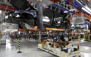 Produzione industriale negli Stati Uniti a novembre: +0,2 % e stabilità del settore manifatturiero