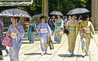 Giappone, vendite dettaglio ottobre in aumento oltre attese