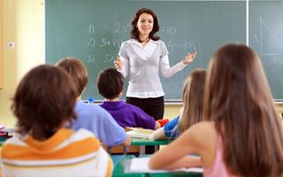 Scuola, Giannini: "i trasferimenti dei docenti non sono un male assoluto"