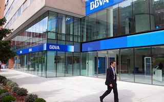 BBVA punta su 1 milione di clienti in Italia nel 2026
