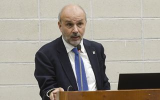 http://images.teleborsa.it/t/stabile/164169.t.W320.H200.M4.jpg