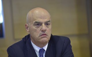 Eni, Descalzi: non abbiamo alcun cargo a Hormuz, impatto non così grande al momento