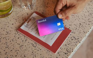 Revolut, rumors: punta ad acquistare azioni proprie da investitori per restare privata