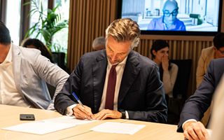 http://images.teleborsa.it/t/stabile/285965.t.W320.H200.M4.jpg