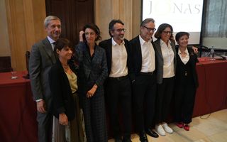 http://images.teleborsa.it/t/stabile/298779.t.W320.H200.M4.jpg