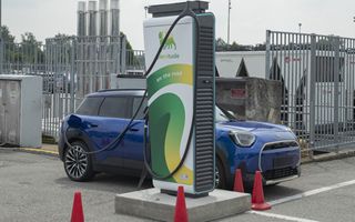 Eni deconsolida Plenitude: AuCap da 1,5 miliardi di euro di cui almeno 1 miliardo da Ares