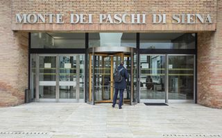 MPS, assemblea al via con il 64,11% del capitale. Presente Lovaglio