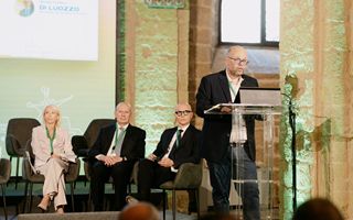 http://images.teleborsa.it/t/stabile/330229.t.W320.H200.M4.jpg