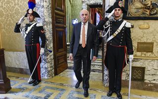 Banche, Patuelli (ABI): l'orizzonte è costruire campioni europei, ma non cali la concorrenza