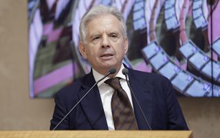 http://images.teleborsa.it/t/stabile/332873.t.W320.H200.M4.jpg