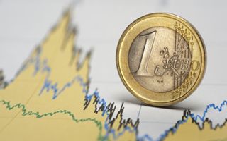 Schroders prevede euro debole su dollaro dopo taglio tassi BCE