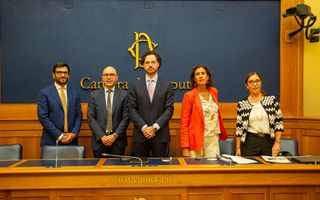http://images.teleborsa.it/t/stabile/347179.t.W320.H200.M4.jpg