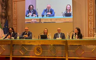 http://images.teleborsa.it/t/stabile/347369.t.W320.H200.M4.jpg