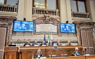 http://images.teleborsa.it/t/stabile/352101.t.W320.H200.M4.jpg