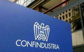 Confindustria: l’incertezza politica rimane molto elevata
