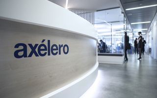 Borsa, azioni axélero sospese. Rinviato CdA di bilancio