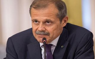 Giampiero Massolo in pole position per nuovo Premier. Di Maio e Salvini domani da Mattarella