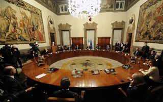 http://images.teleborsa.it/t/stabile/consiglio_ministri_archivio.t.W320.H200.M4.jpg