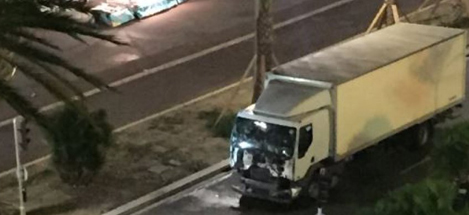 Nizza, camion attentato