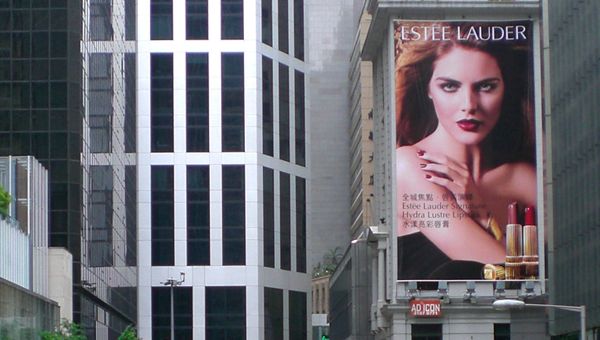 Estée Lauder, vendite in salita che deludono