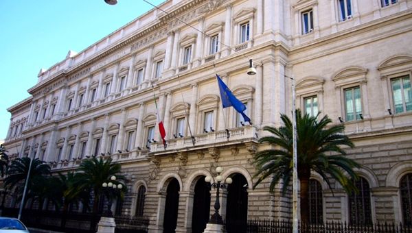 Bankitalia, surplus conto corrente sale a 30,4 miliardi nei 12 mesi a giugno