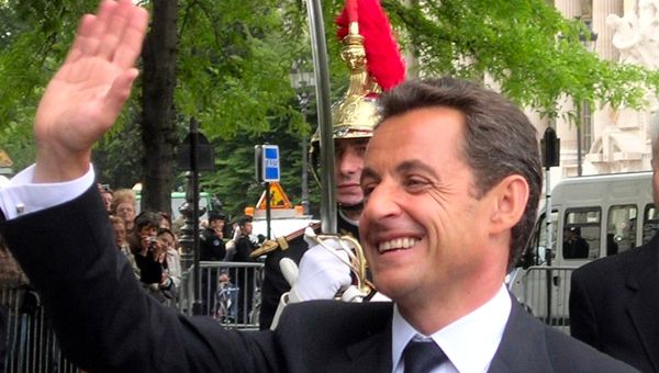 Nicolas Sarkozy ci riprova: si candida per l’Eliseo