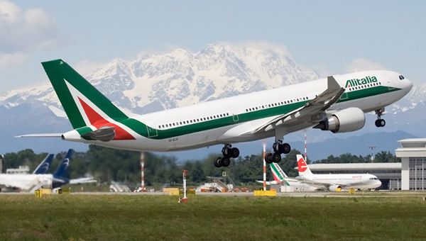 Alitalia per "salvare" lo scalo di New York apre procedura fallimento