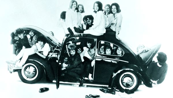 Maggiolino addio. Volkswagen produce oggi l'ultimo esemplare