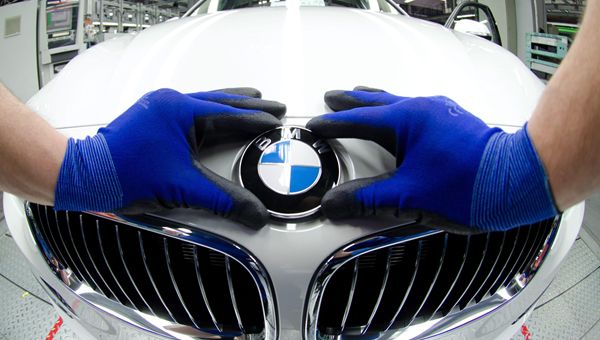 BMW, partnership conTencent per accelerare sviluppo di auto a guida autonoma