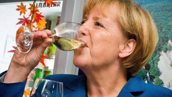 L'economia della Germania si rafforzerà a fine anno grazie all'euro debole e alla ripresa negli USA