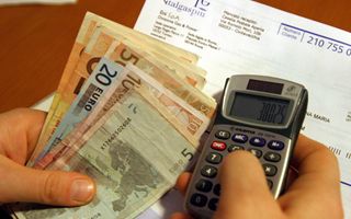 Bollette, da 1° luglio aumentano luce e gas