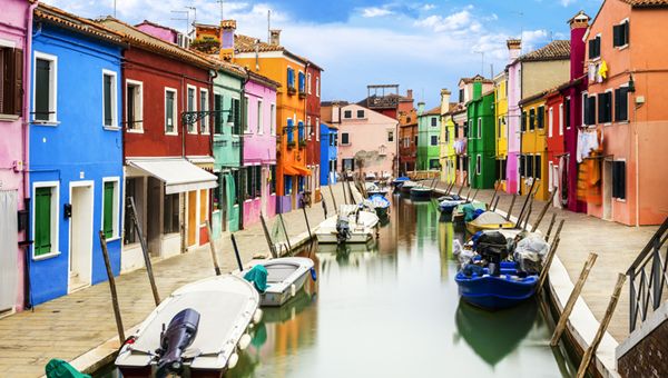 Turismo, Commissione UE approva fondo aiuti Covid per un valore di 129 milioni