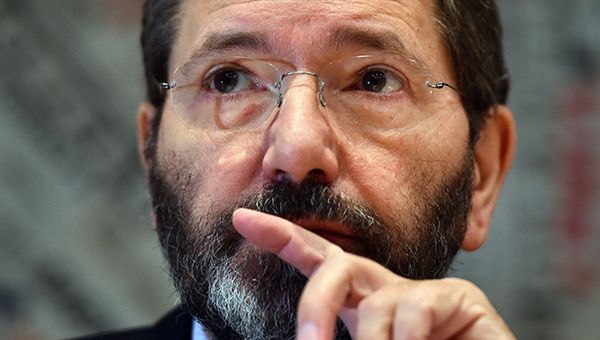 Roma, Marino si riaggrappa al potere