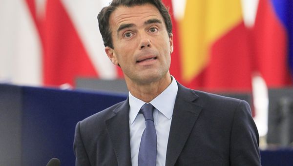 Gozi su forum economico italo-tedesco: "Riforme per dare opportunità ai giovani"