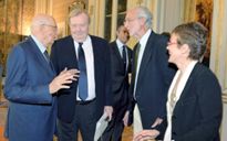 Il rombo del potere che detta le regole e uccide le idee