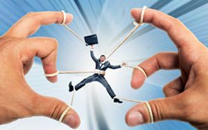 Come si distrugge l’Italia con il Fiscal Compact e le normative bancarie