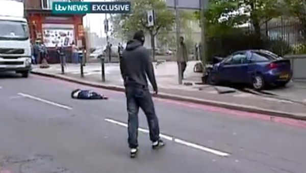 Londra, soldato ucciso a colpi di machete