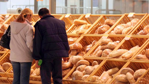 USA, fiducia consumatori peggiora a giugno