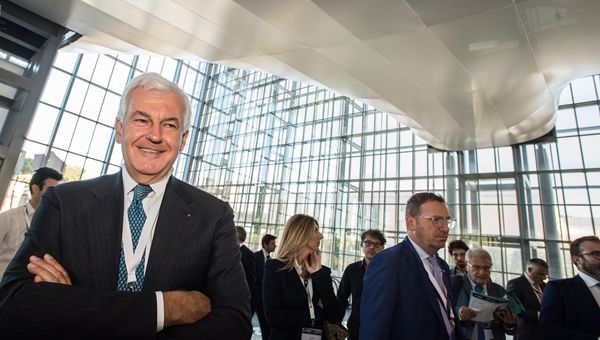 Leonardo, al via l'assemblea con il Tesoro al 30,2% del capitale