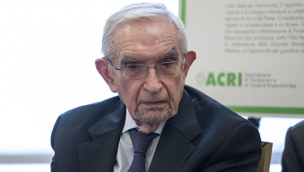 Acri, Profumo: "deciderà assemblea se sarò Presidente"