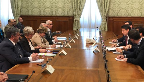 Manovra, il Premier Conte incontra i sindacati