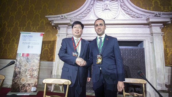 Presidente Xi, conclusa visita a Roma è ora a Palermo.