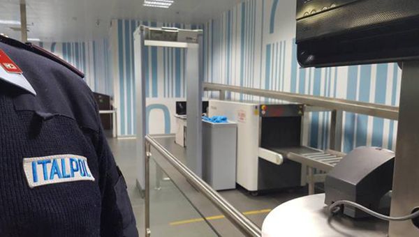 Lunedì 25 marzo vigilanza in sciopero negli aeroporti. Possibili code ai controlli di sicurezza