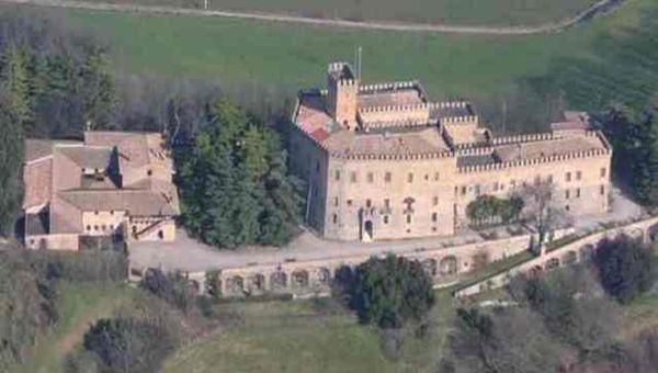 Eccellenze del food, fiori e grandi chef al Castello di Tabiano il 6 e 7 aprile