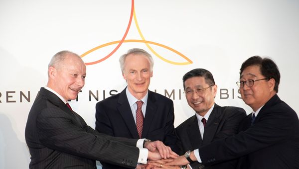 Fusione FCA-Renault, per Nissan una "opportunità" da valutare